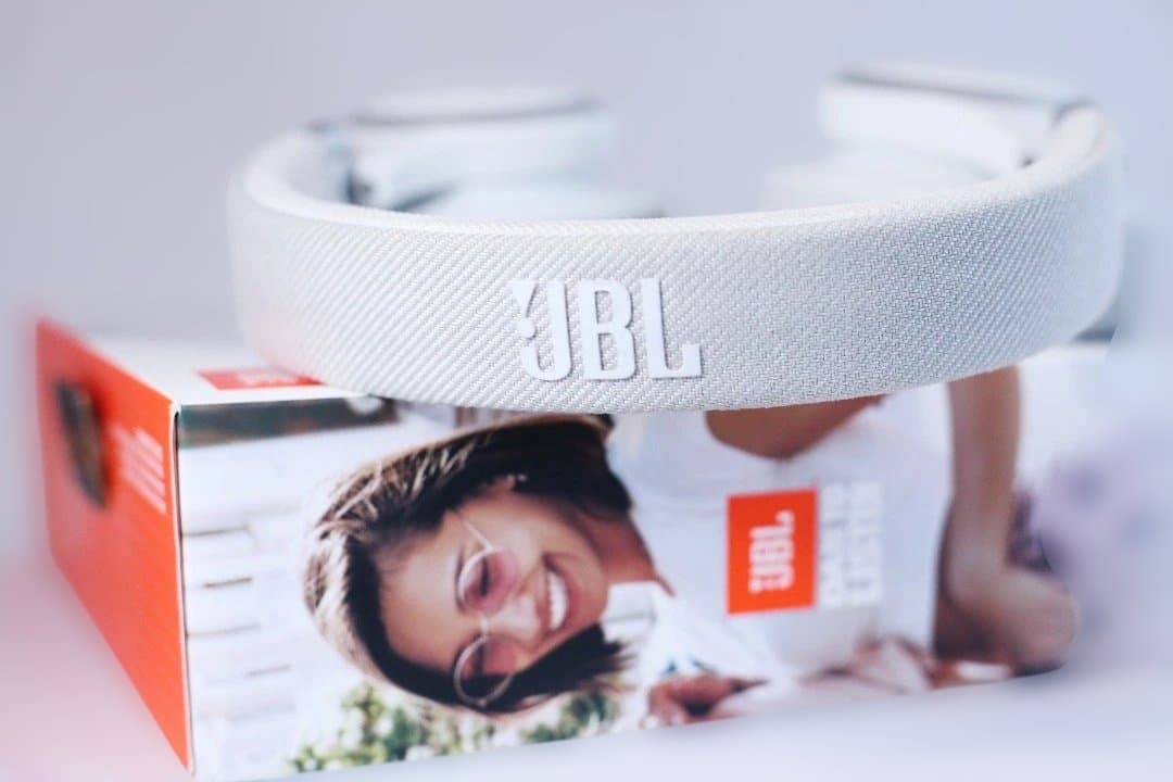 ヘッドホン JBL LIVE 770NC