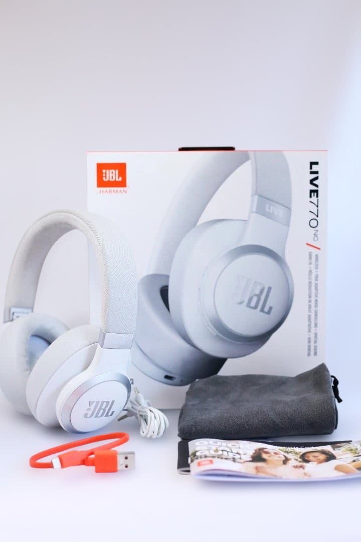 ヘッドホン JBL LIVE 770NC