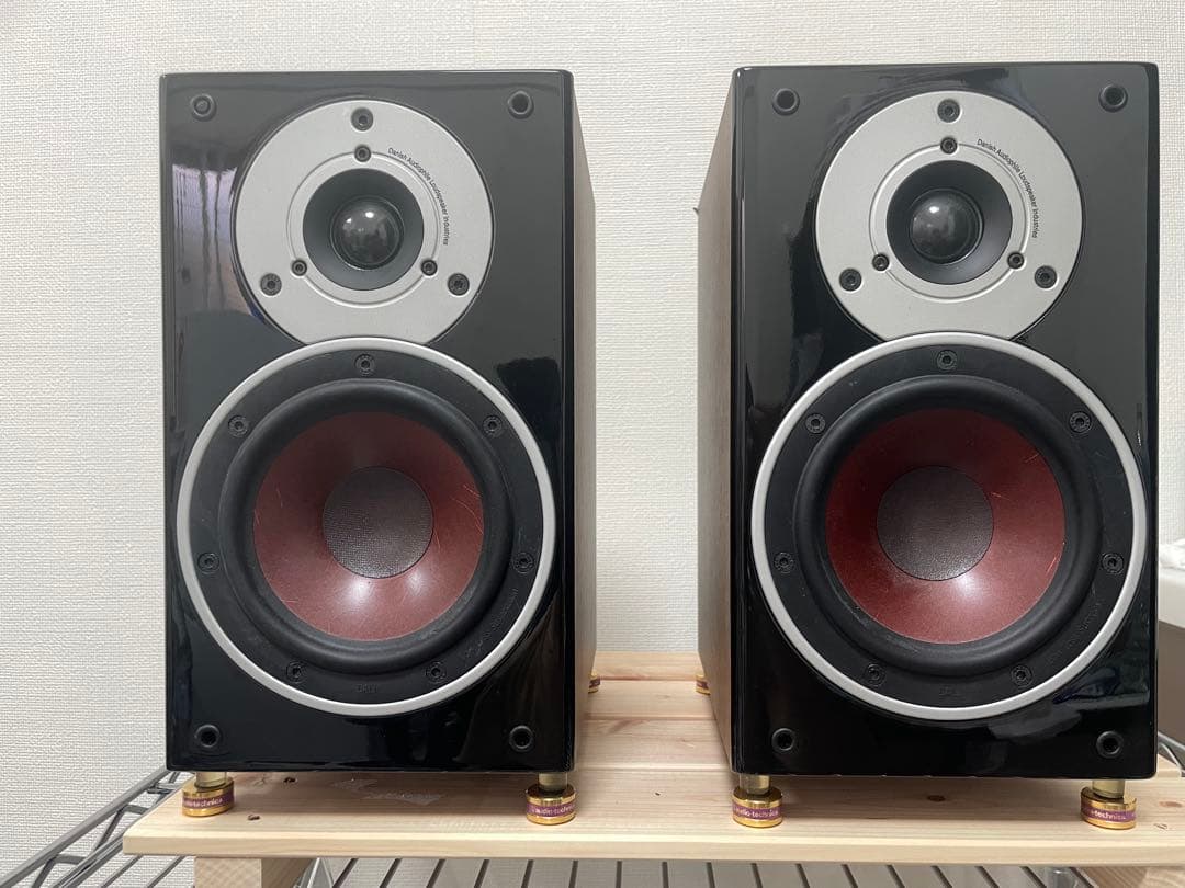 DALI ZENSOR1 ダリ スピーカー インシュレーター付き