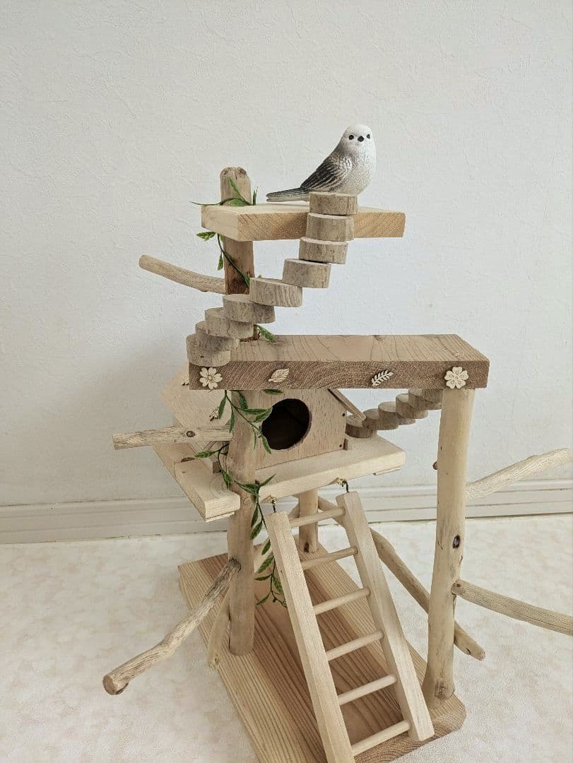 バードアスレチック66流木 バードジム　バードトイ　螺旋階段を登って