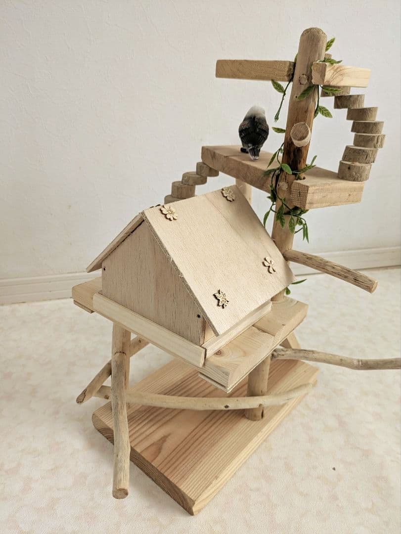 バードアスレチック66流木 バードジム　バードトイ　螺旋階段を登って