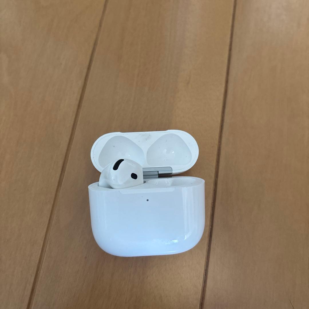 AirPods 本体 ホワイト