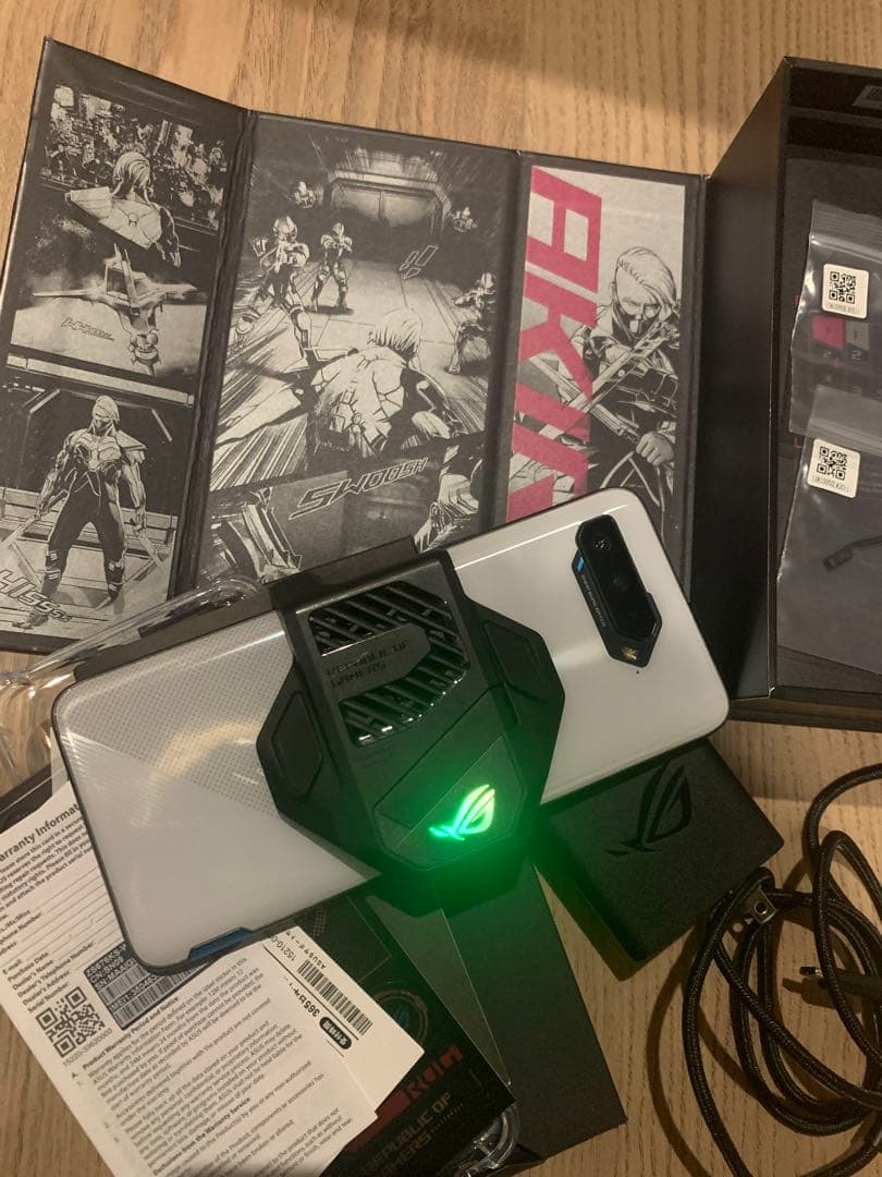 超必見！★ゲーミングスマホ！rog phone 5s 16/512 大容量！