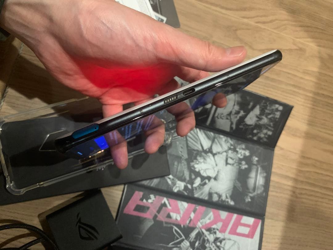 超必見！★ゲーミングスマホ！rog phone 5s 16/512 大容量！