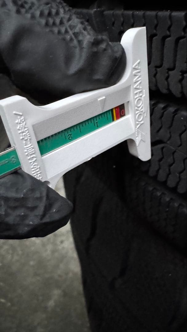 【送料込み】スタッドレス4本セット　18インチ