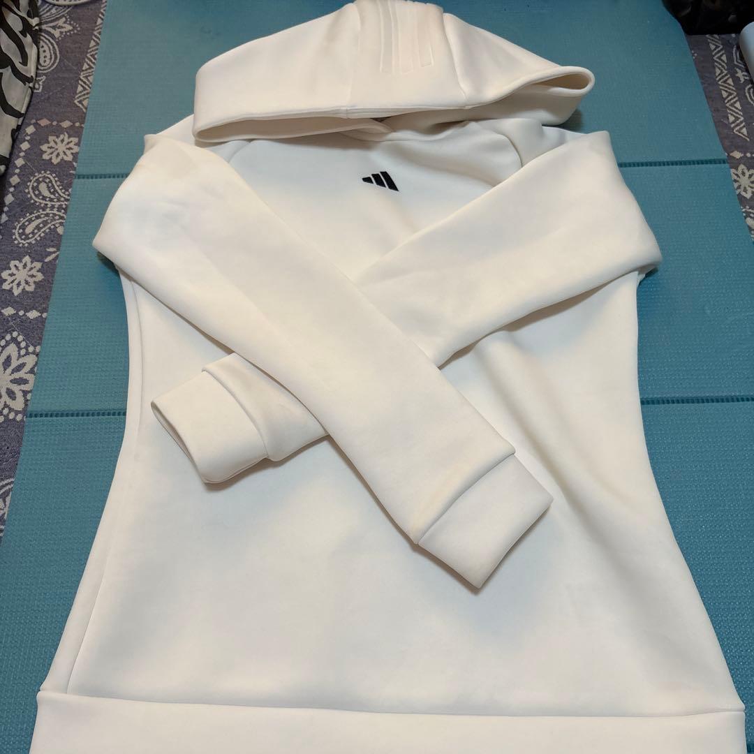 ADIDAS ゴルフ ダンボールフーディ・スカートMセット