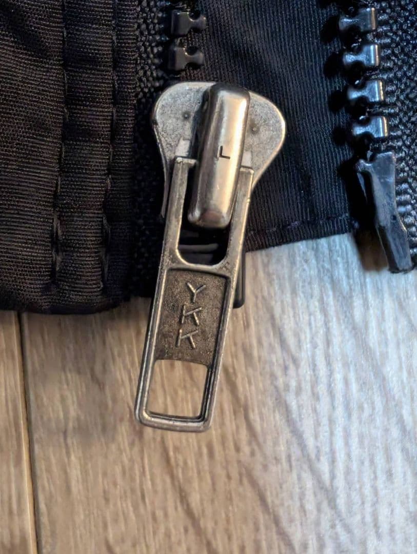 04年モデル【神配色】パタゴニア シェルドシンチラベスト　ブラック×ブルー