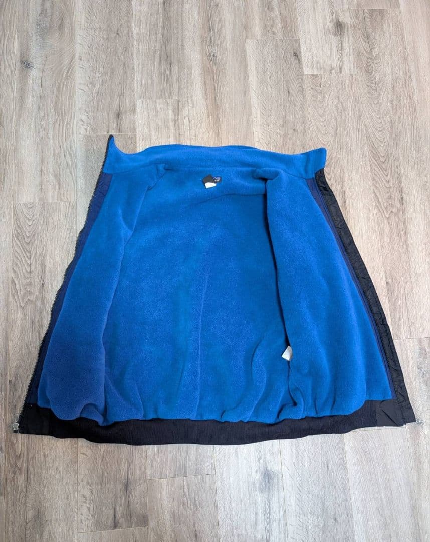 04年モデル【神配色】パタゴニア シェルドシンチラベスト　ブラック×ブルー