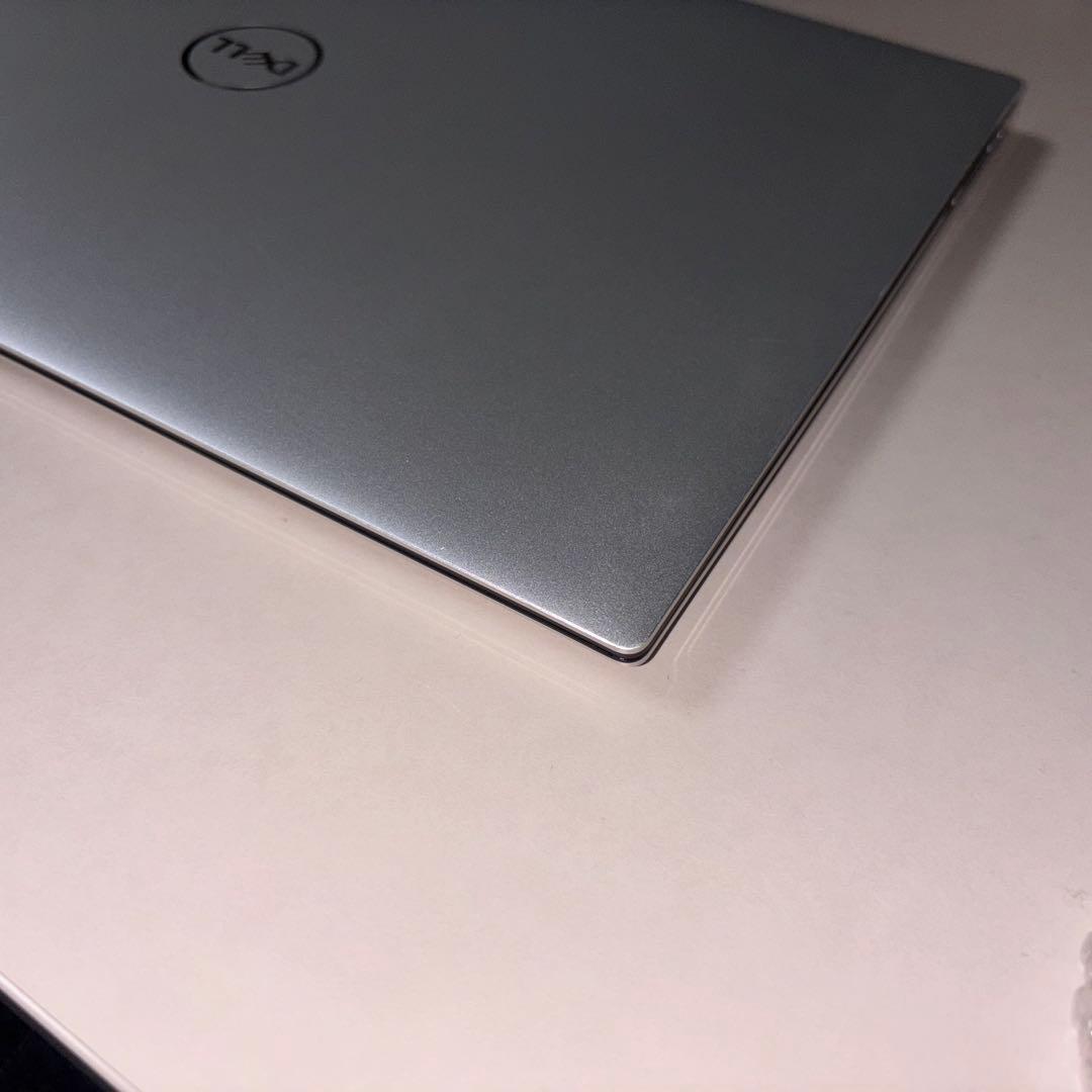 Windowsノート本体 DELL XPS15 9500