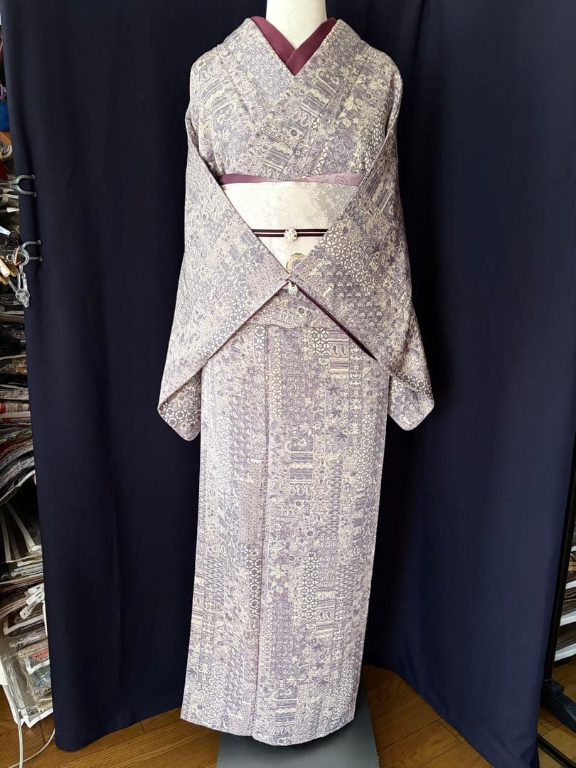 【更紗小紋】更紗切り嵌め　細やかな彫りのさまざまな柄　切り嵌め状に絶妙バランス