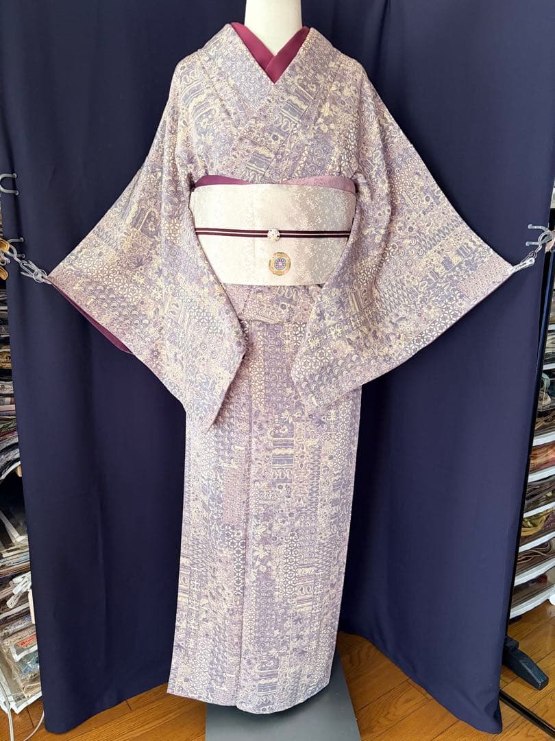 【更紗小紋】更紗切り嵌め　細やかな彫りのさまざまな柄　切り嵌め状に絶妙バランス