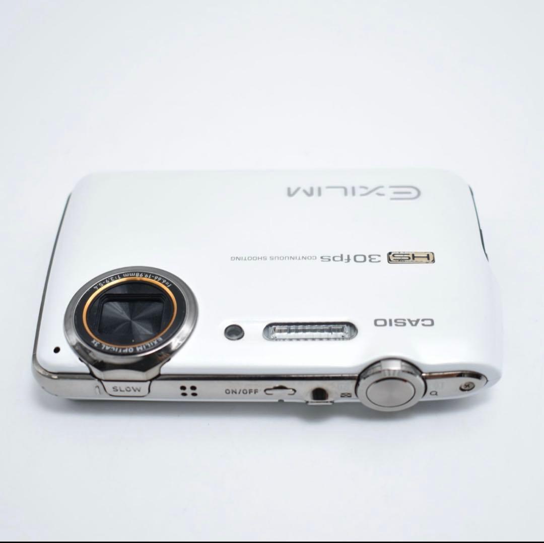 コンデジCASIOEXILIM EX-FS10ホワイト EX-FS10WE