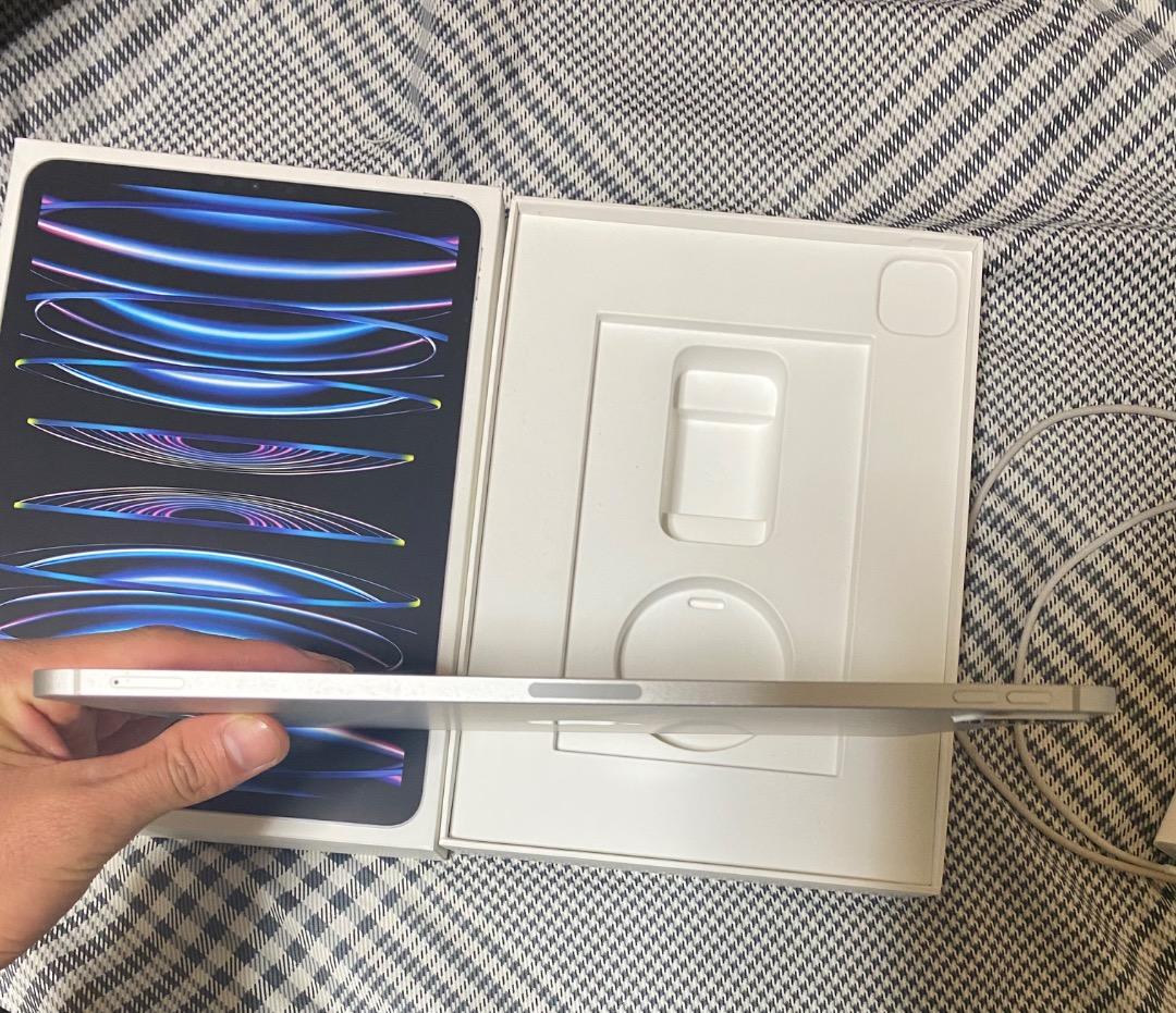 iPad Pro M２ 11インチ(第4世代)