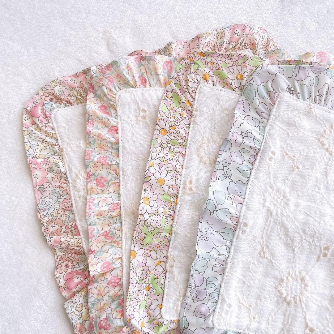 〈48〉Mim様　リバティ ハンドメイド フリル付ガーゼハンカチ 入園 入学