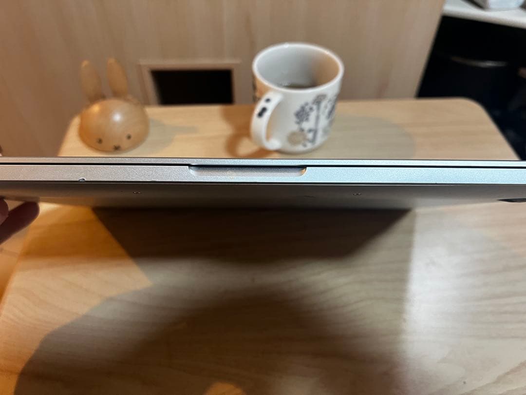 Apple MacBook シルバー 本体 充電器つき