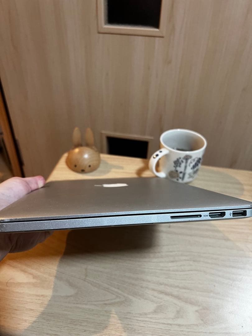 Apple MacBook シルバー 本体 充電器つき