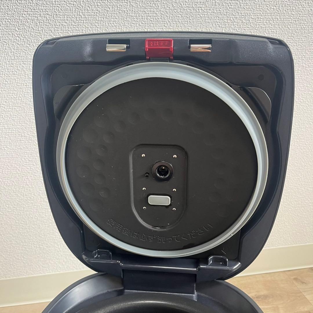 ★美品★TIGER 圧力IH炊飯器 ブラック　JPK-18SC