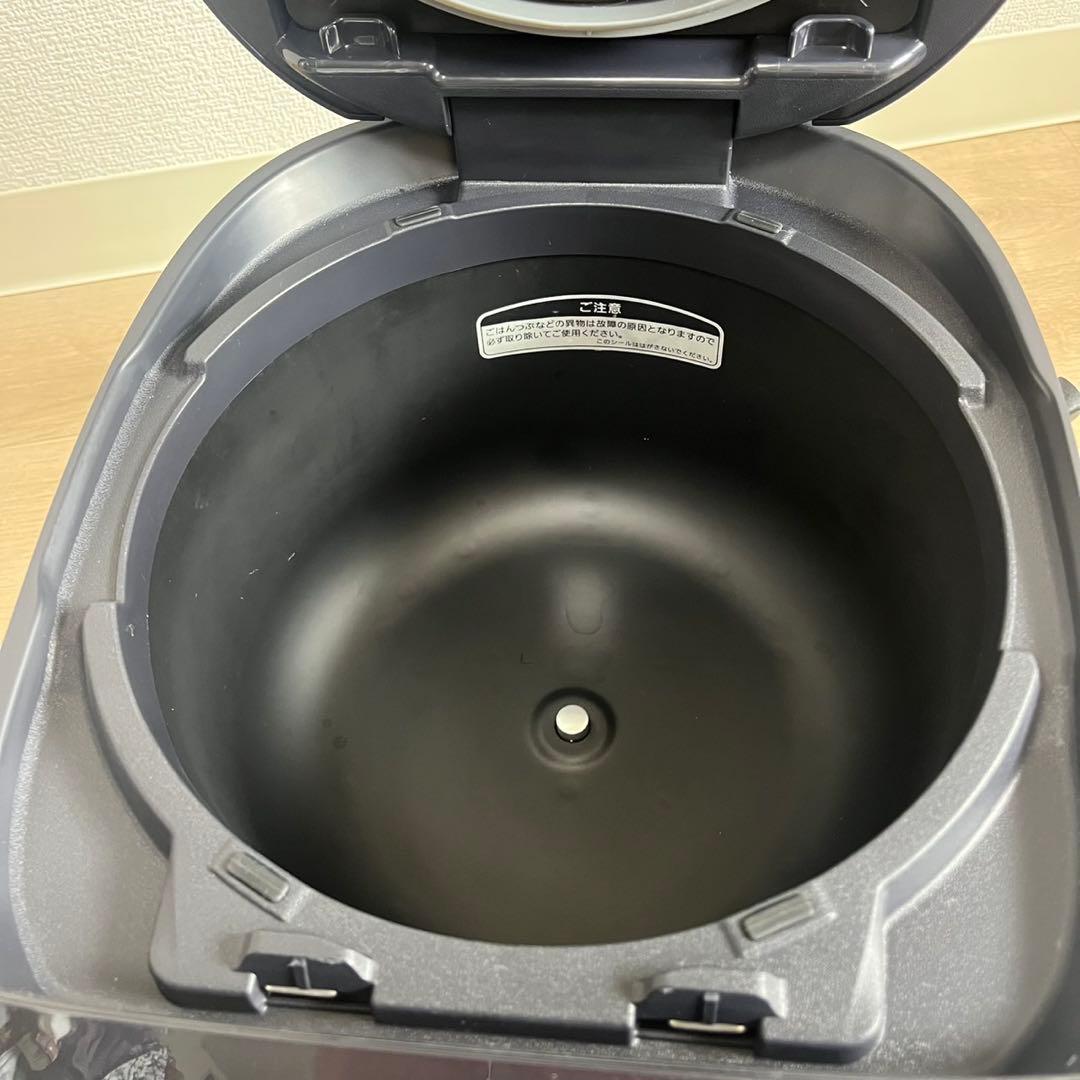 ★美品★TIGER 圧力IH炊飯器 ブラック　JPK-18SC