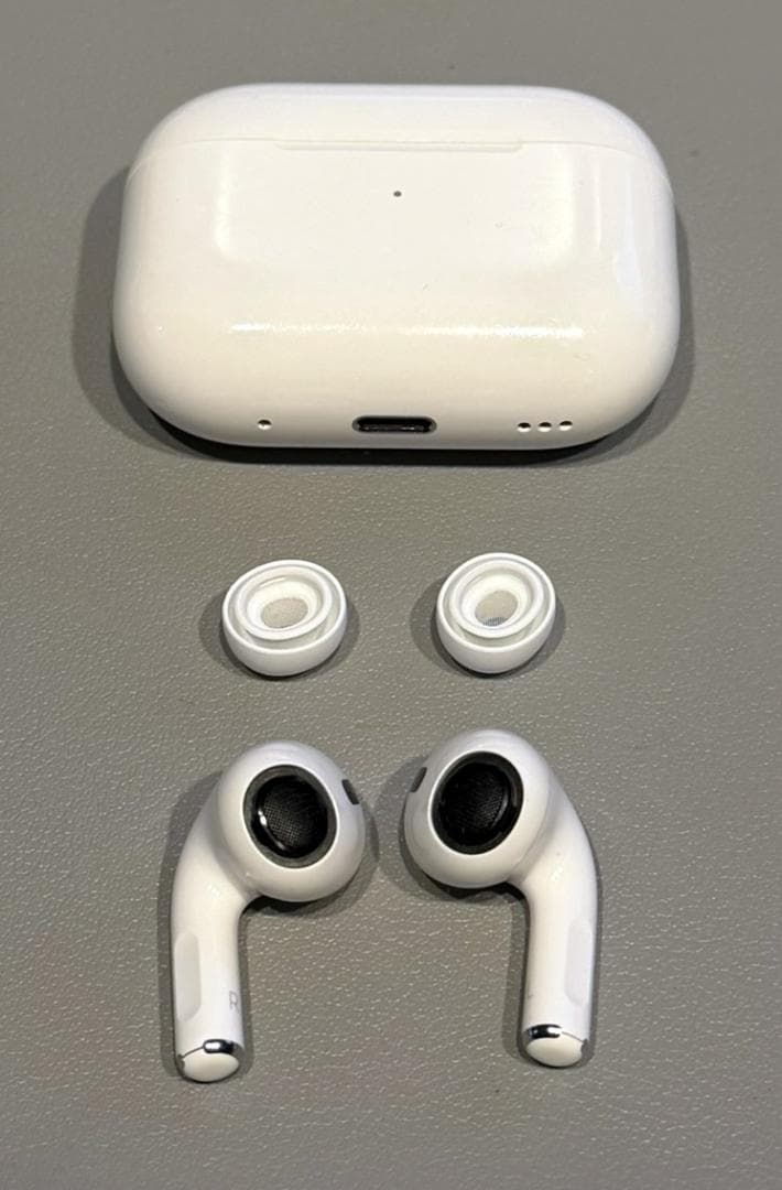 中古 Apple AirPods Pro 第2世代　lightning