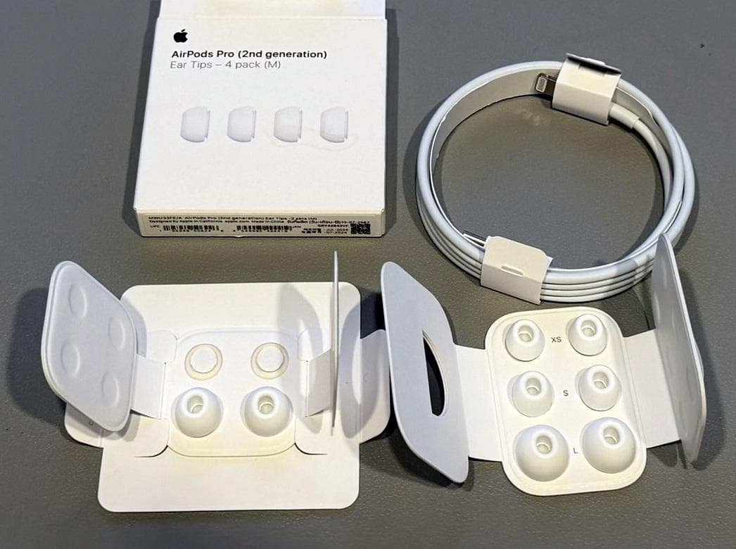 中古 Apple AirPods Pro 第2世代　lightning