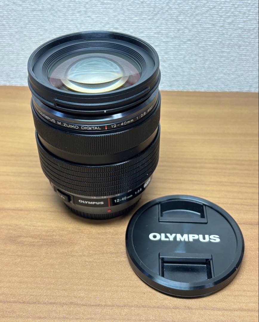 OLYMPUS M.ZUIKO 12-40mm f/2.8 PRO フィルタ付き