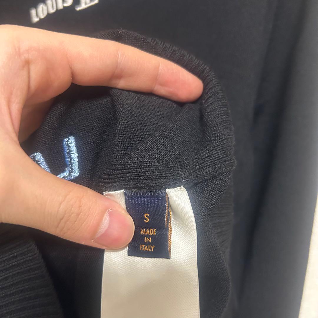 【未使用級】LOUIS VUITTON ルイヴィトン セーター　ワッペン S
