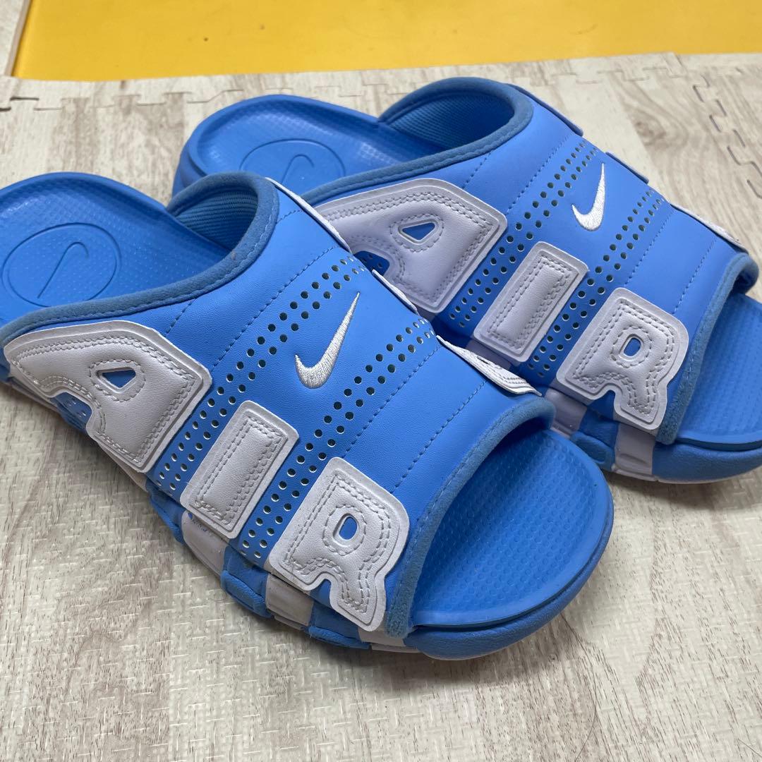 Nike 青 モアアップテンポ