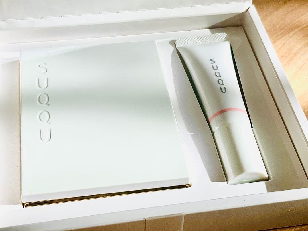 SUQQU ホリデーコレクション2025 メイクアップキット　光飾