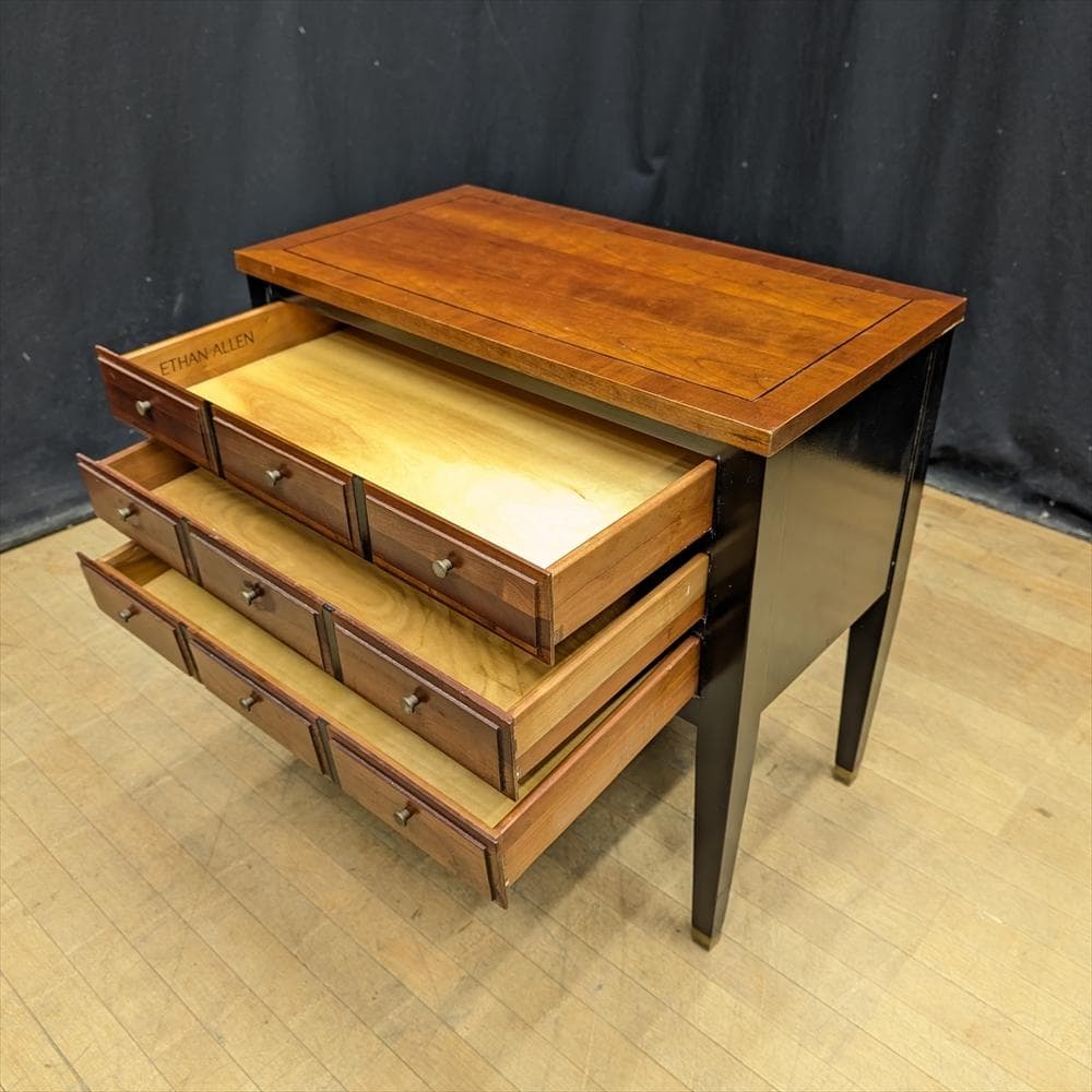 イーセンアーレン　3段　　サイドチェスト　リビングチェスト　サイドテーブル