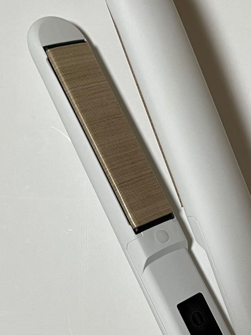 『美品』KINUJO ストレートヘアアイロン ホワイトDS200海外兼用