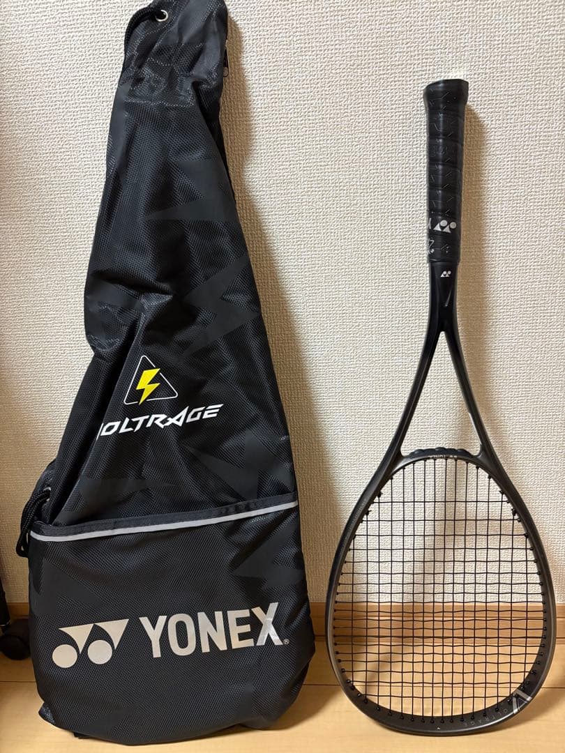 ヨネックス　ボルトレイジ8v UL2