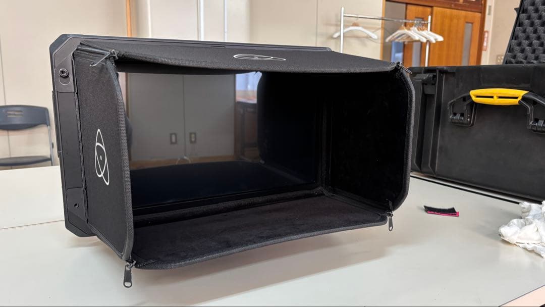 Atomos Sumo19 液晶モニター　 中古　ケース付き