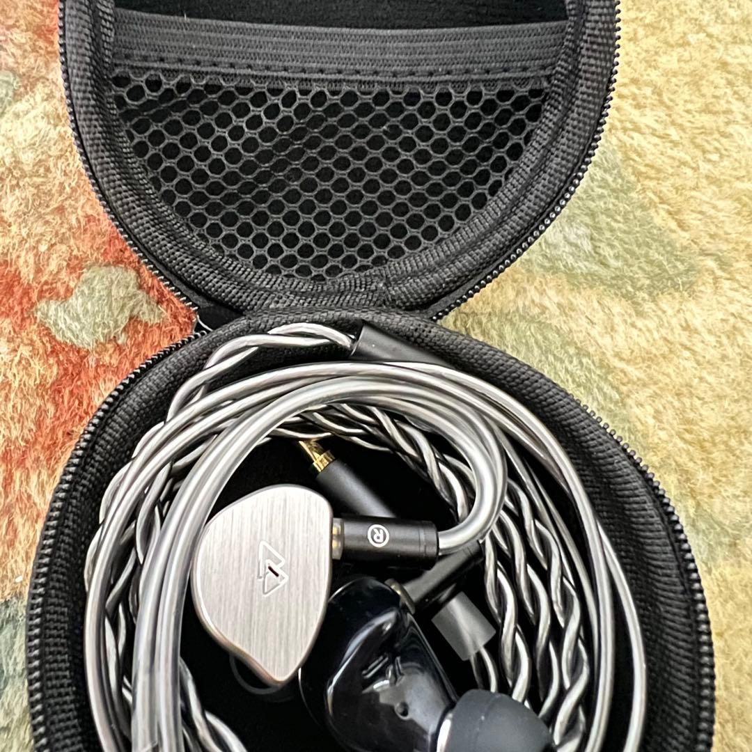 ほぼ新品‼︎ BQEYZ BQ10 収納ケース付き