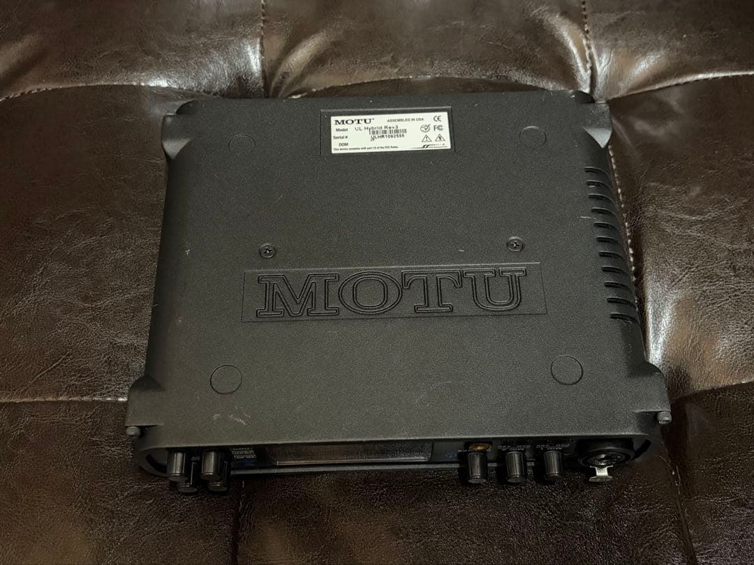 MOTU UltraLite mk3 Hybrid オーディオインターフェイス