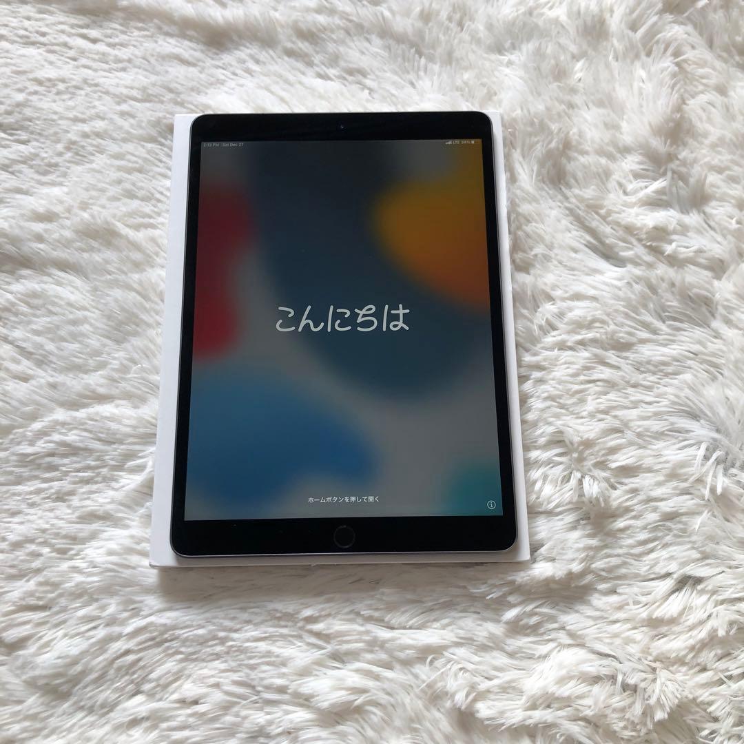 【早い者勝ち】iPad Air3 256GB SIMフリー 【すぐ発送】