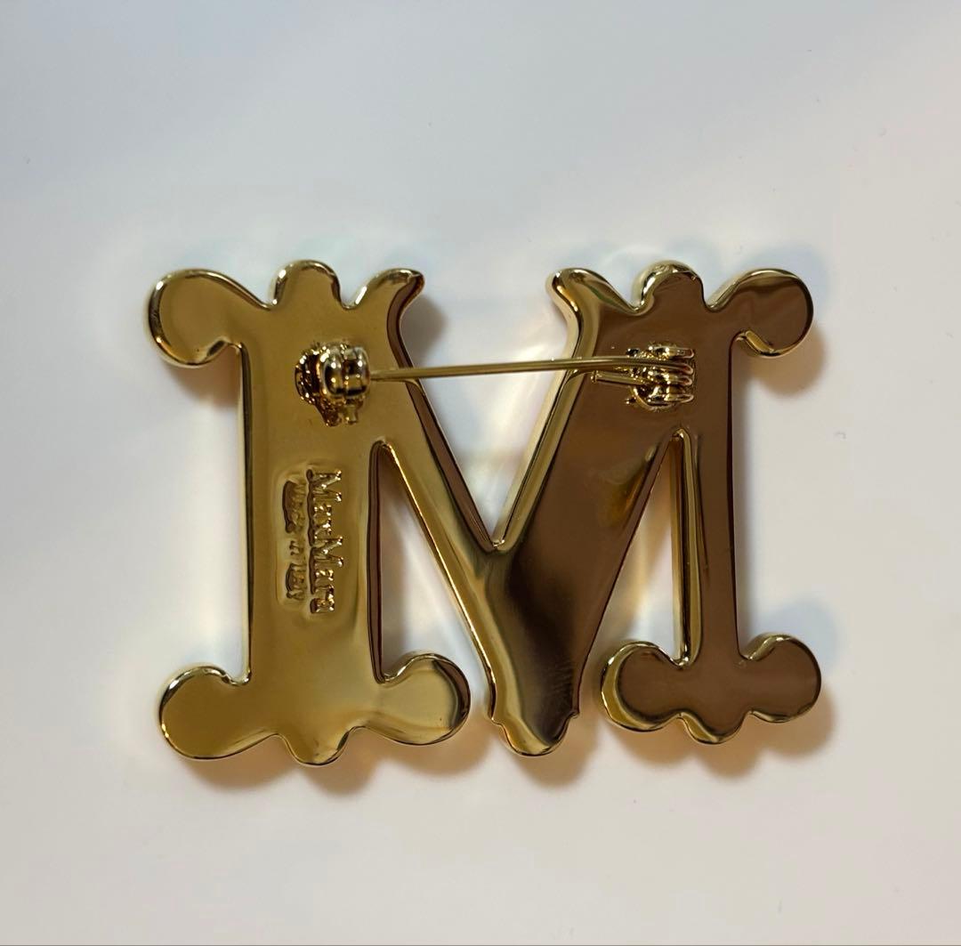 MaxMaraブローチ　レッド　赤