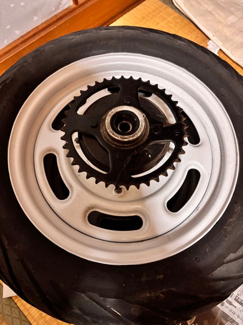 エイプ50 ホイール　タイヤ付き