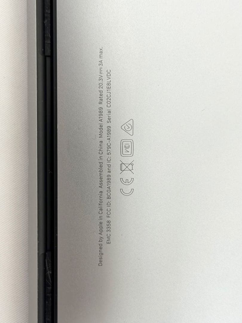 MacBook Pro 13インチ 2019 A1989