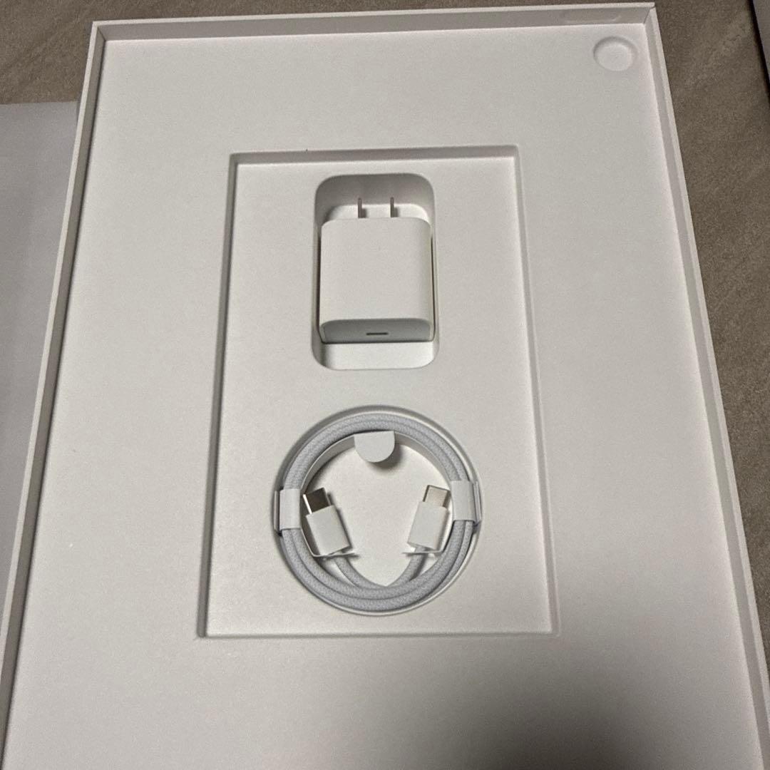 【美品】iPad Air M2 13インチ　128GB Wi-Fiスペースグレイ