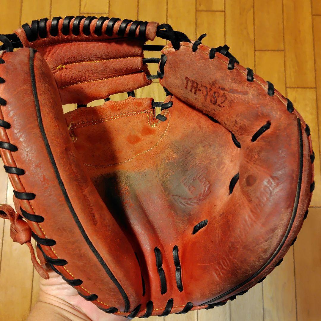 週末限定！！ハタケヤマ　キャッチャーミット　TH-YS2 軟式野球グローブ 赤黒