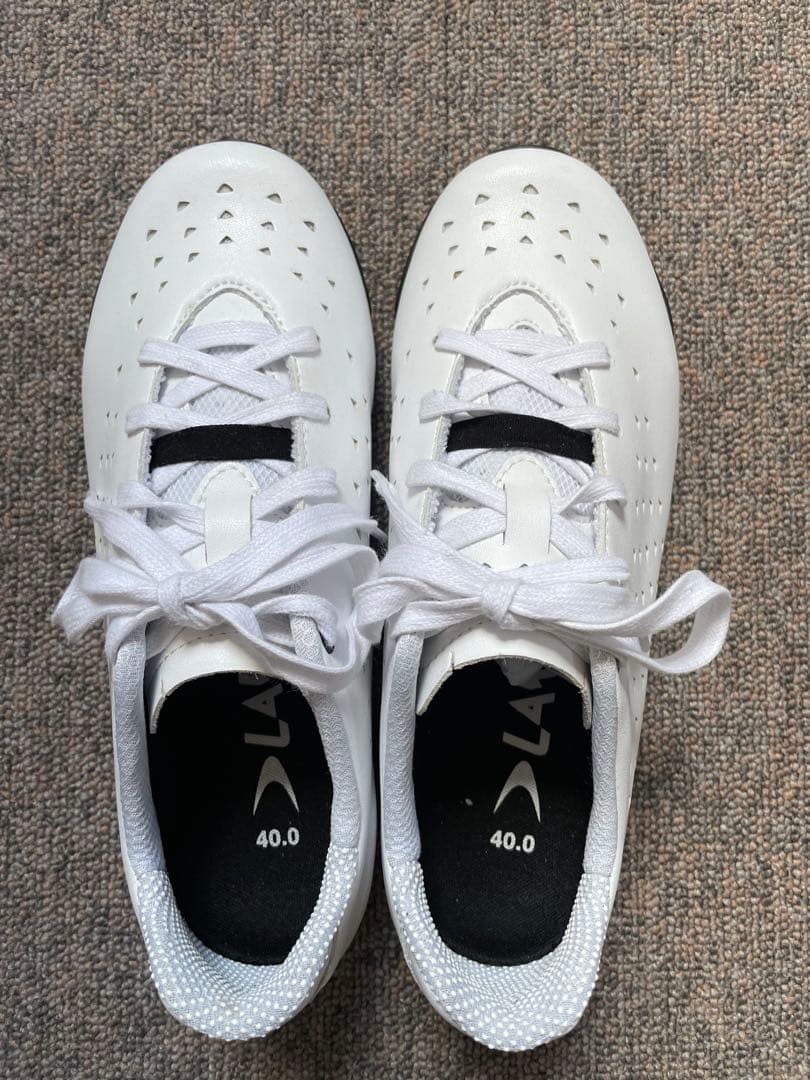 LAKE CX21 Cホワイトシューズ サイズ40.0 通気性デザイン