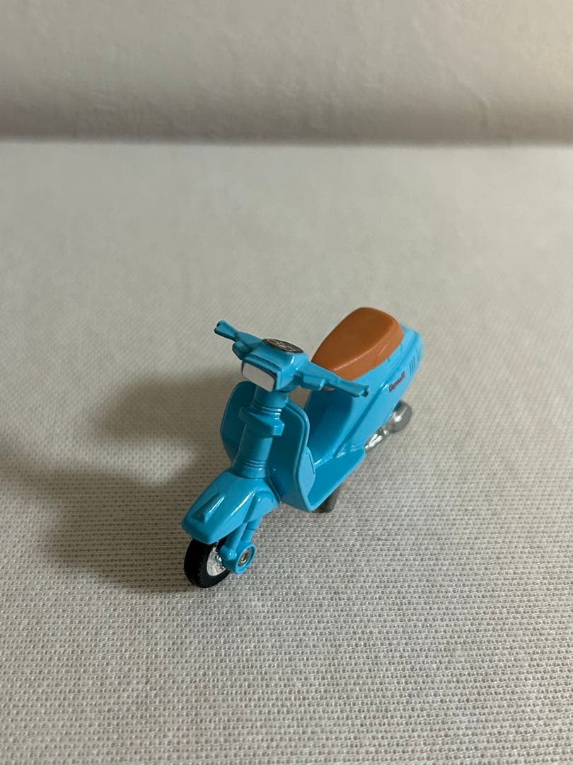 トミカ 日本製 スーパーギフト 黒箱 49 スズキ ジェンマ50