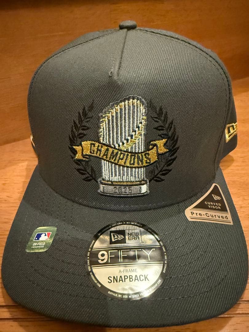 ワールドシリーズ2025優勝パレードキャップ 山本由伸選手サイン刺繍入り