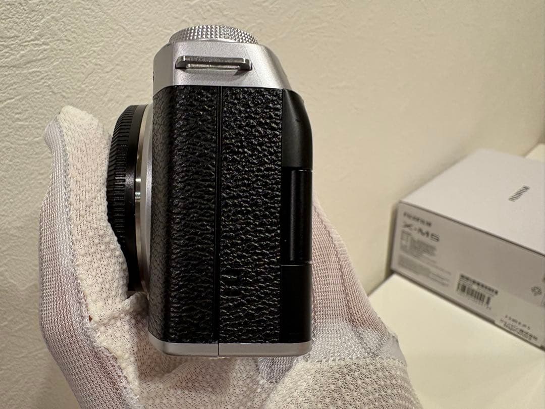 FUJIFILM XM5 シルバー【シャッター回数1092回】付属品多数