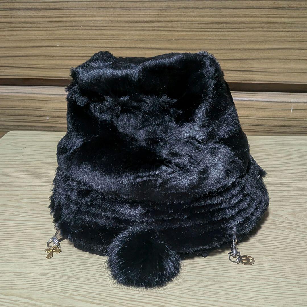 bodysong チャーム付き　ファーハット　黒