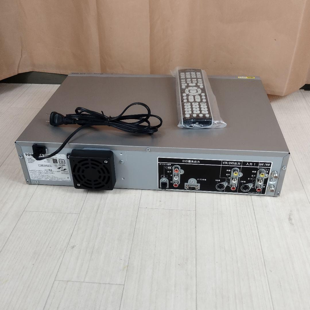 ほぼ未使用　極美品　東芝 VHS一体型DVDレコーダ　D-VR5 　アナログ機