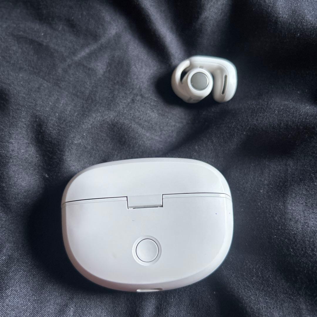 定価39,600円 BOSE ワイヤレスイヤホン ホワイト 充電ケース付き