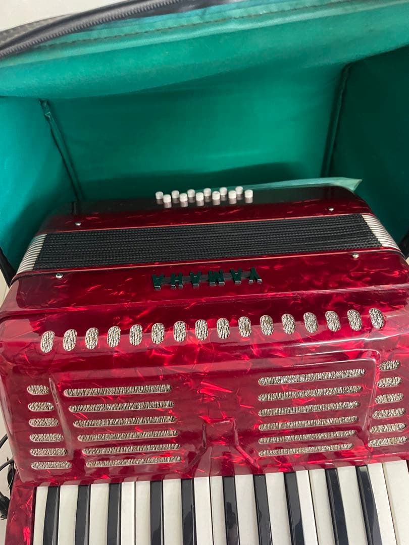 YAMAHA アコーディオン 30鍵盤　8905