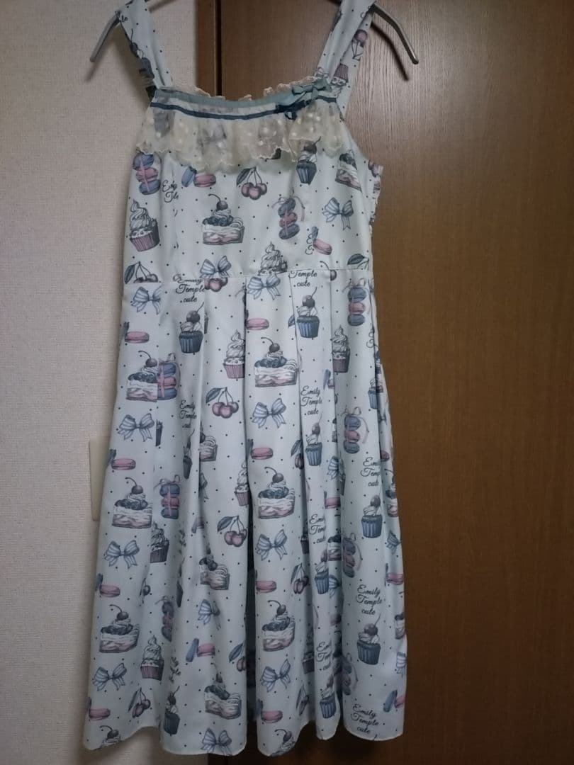 エミリーテンプルキュート　スイーツ柄ジャンスカ