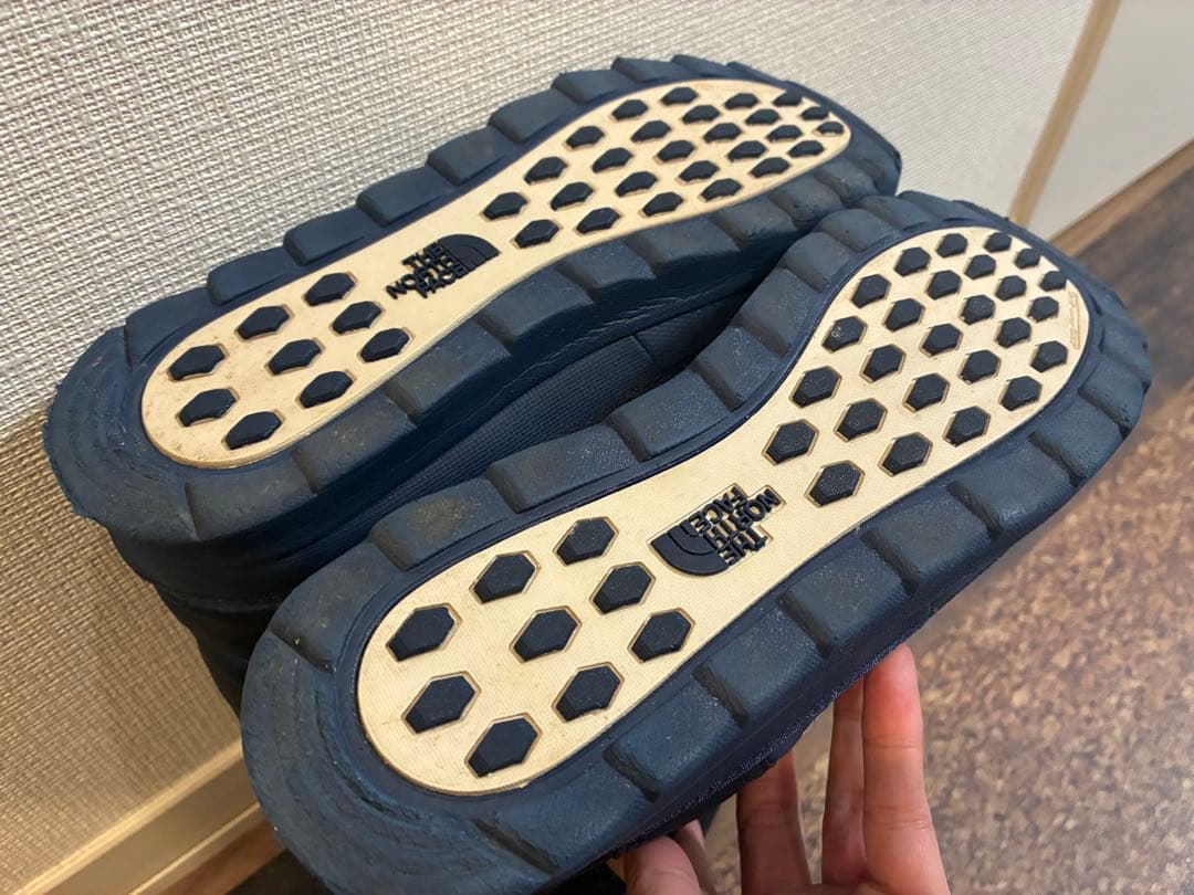 極美品　ノースフェイス　スノーブーツ PrimaLoft使用　ダークネイビー